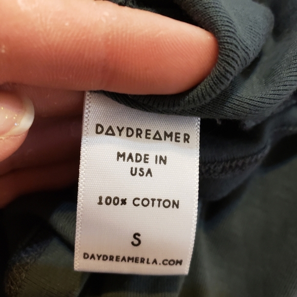 DAYDREAMER New York Peek-A-Boo Long Sleeve Tee Gray Graphic, Size Small - Picture 5 of 6